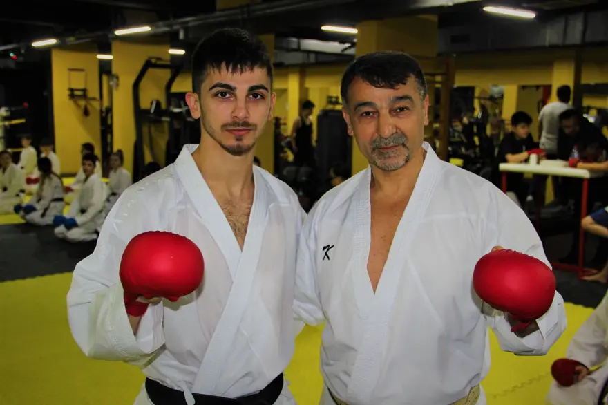 Kundakta başladığı sporda tarih yazdı 3