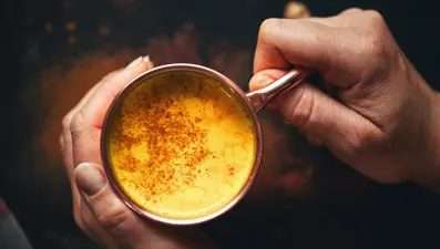 Doktor açıkladı: Kanserle savaşan 8 sağlıklı içecek