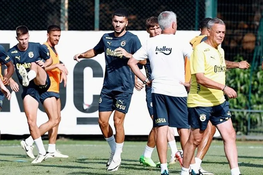 Süper Lig'de en az süre alan transferler: İmzayı attılar kulübede oturdular! 5