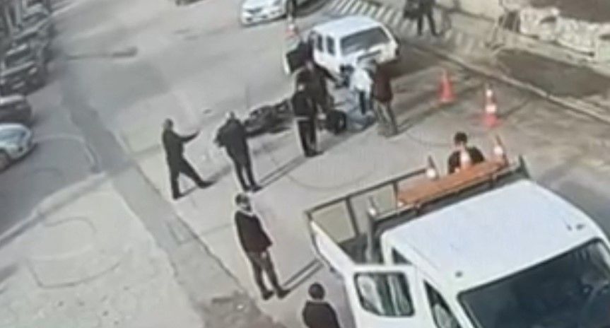 Hatalı sollama kazaya neden oldu