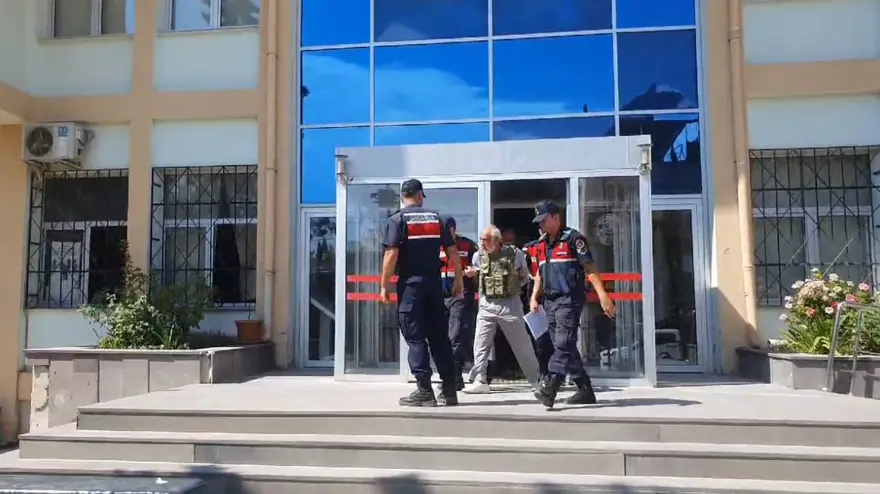 Yol kapama tartışmasında kan aktı: 3 ölü 4 Yol kapama tartışmasında kan aktı: 3 ölü 4