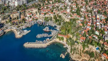 Antalya'da tarihi plajda fiyat tartışması: Bin TL giriş ücreti