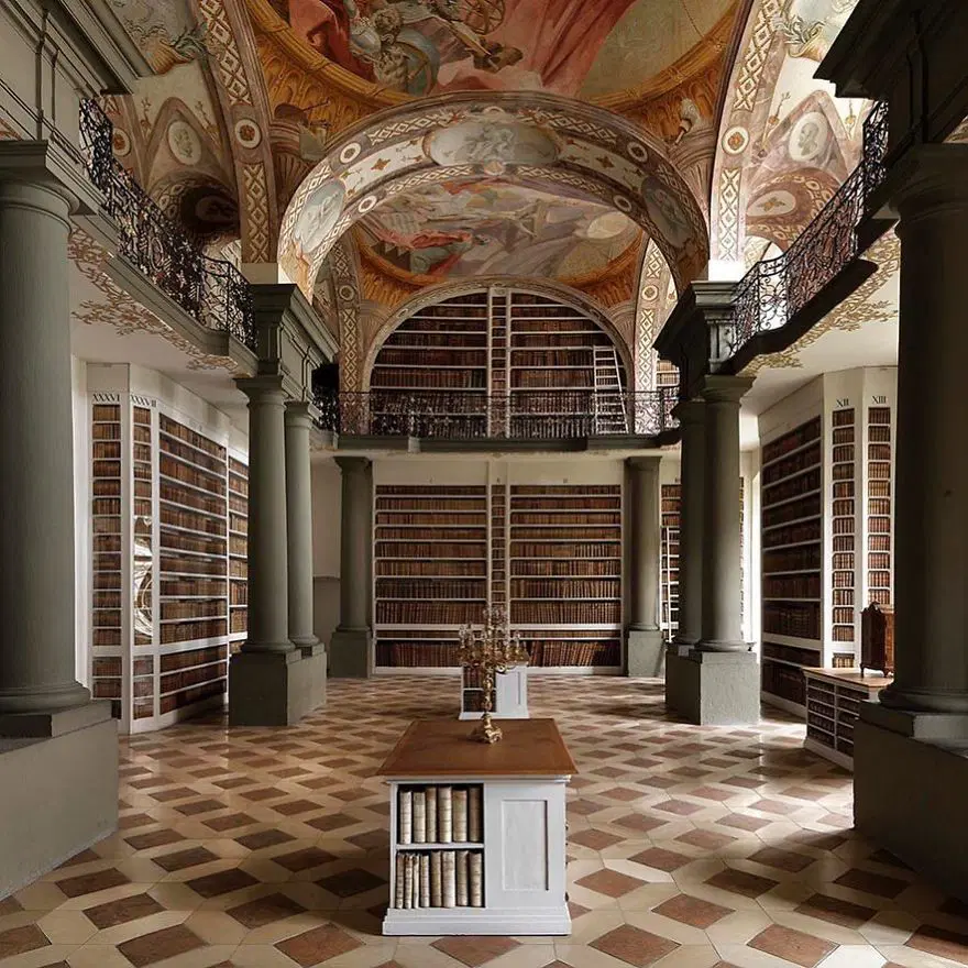 Saint Emmeram's Abbey Kütüphanesi, Regensburg, Almanya 16