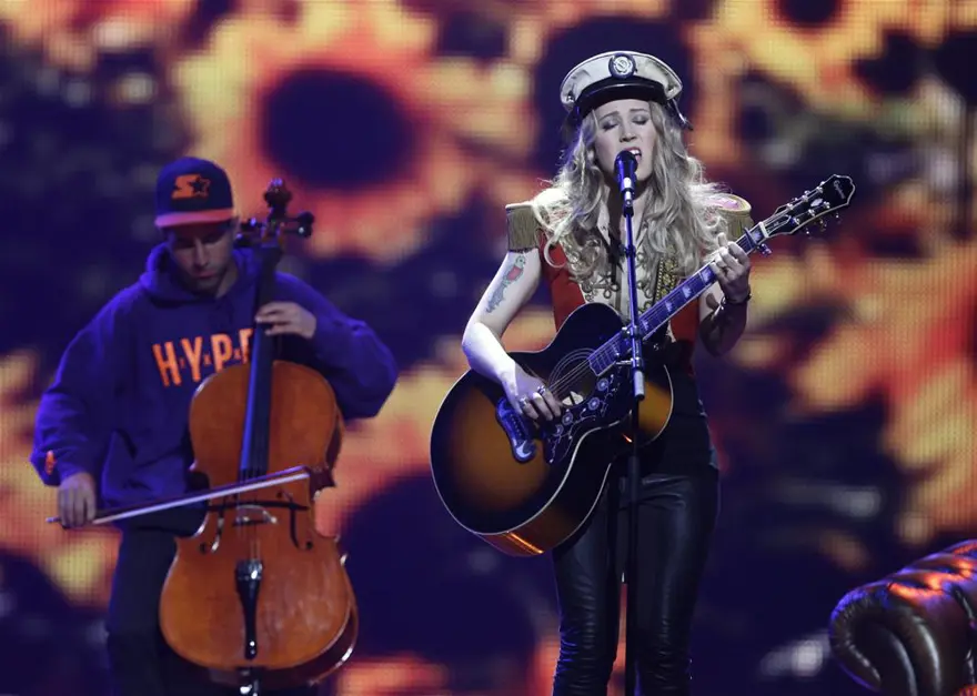 Eurovision final gecesinden kareler 100