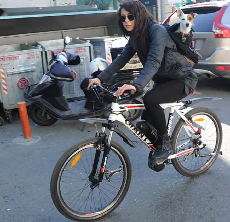 Asena Tuğal: Taksiciler almıyor 4