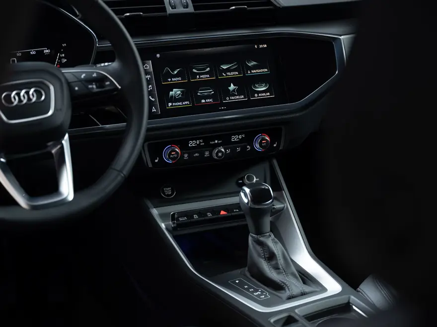 OTOMOBİL TESTİ: Tüm ayrıntılarıyla yenilenen Audi Q3 6