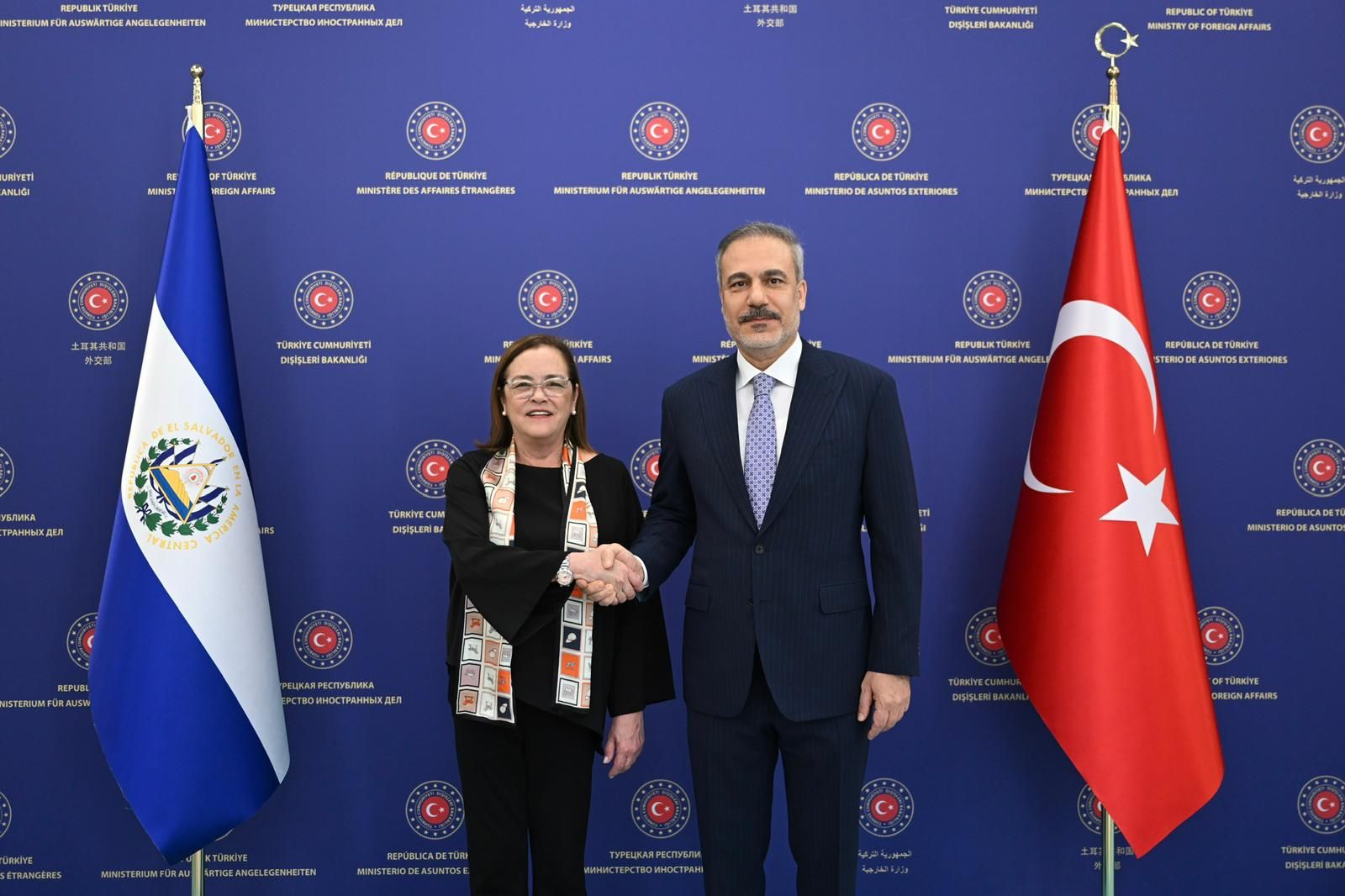 Fidan'dan Suriye uyarısı: Müdahale ederiz