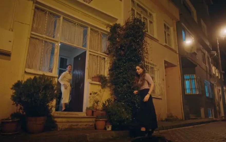 İNCİLA EVDEN KOVULDU 3