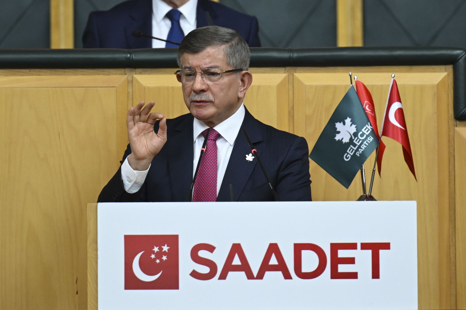 Davutoğlu: Saadet Partisi ile 100 seçim bölgesinde seçimlere ortak gireceğiz