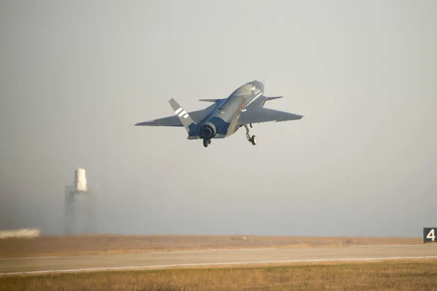 Bayraktar KIZILELMA bir uçuş testini daha tamamladı 10