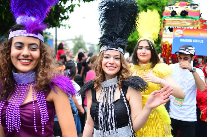 Adana'da renkli Portakal Çiçeği Karnavalı korteji 28 Adana'da renkli Portakal Çiçeği Karnavalı korteji 28