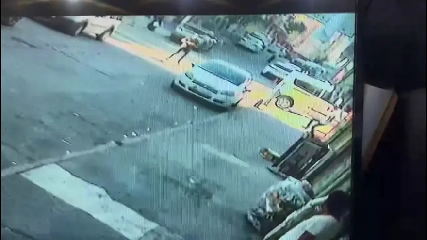 Sultangazi'de sokak ortasında silahlı saldırıya uğrayan 19 yaşındaki genç öldü 2