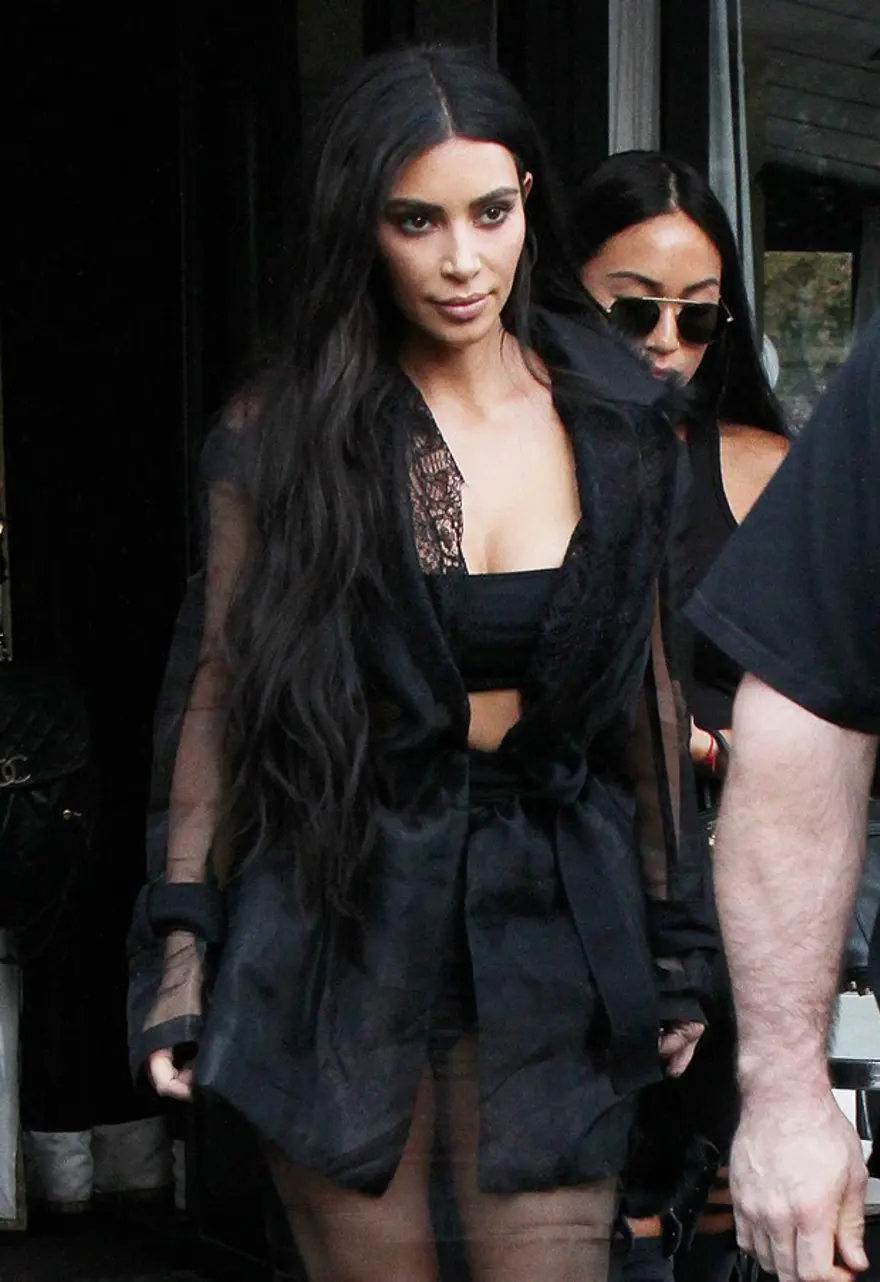 Kim Kardashian nasıl soyuldu? 6 Kim Kardashian nasıl soyuldu? 6