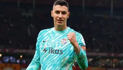 Galatasaray iddiaları vardı: Eyüpspor, Berke Özer'in sözleşmesini uzattı