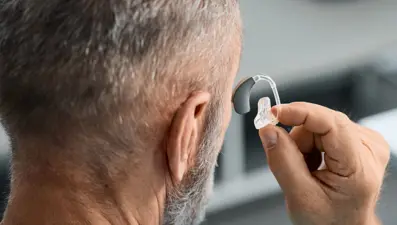 Havuza girdi, kulakları duymamaya başladı: Meğer kafa tabanına kadar yayılmış