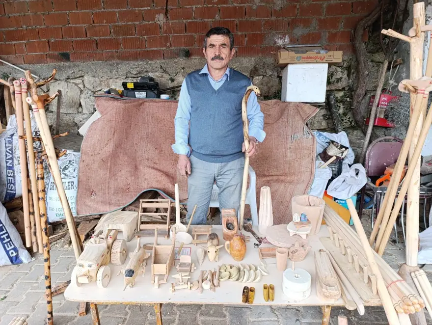 15 yıldır usta elleriyle ağaca şekil veriyor: Çalışırken her şeyi unutuyorum 2