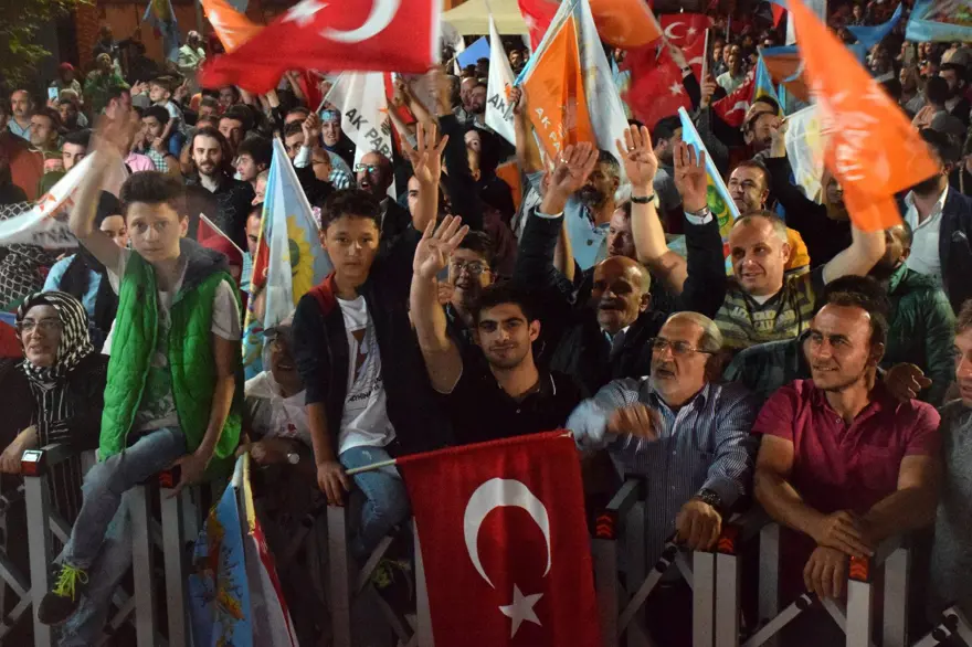 Türkiye genelinde seçim kutlamaları 4