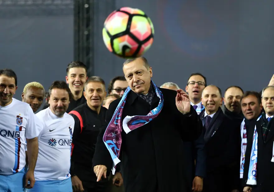 Şenol Güneş Stadı düzenlenen törenle açıldı 10