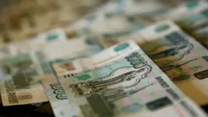 Rus rublesinde değer kaybı sürüyor Rus rublesinde değer kaybı sürüyor