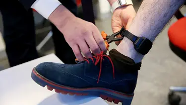 Akran güçbalığı davasında emsal hüküm. Okul saatleri dışında e-kelepçe takacak