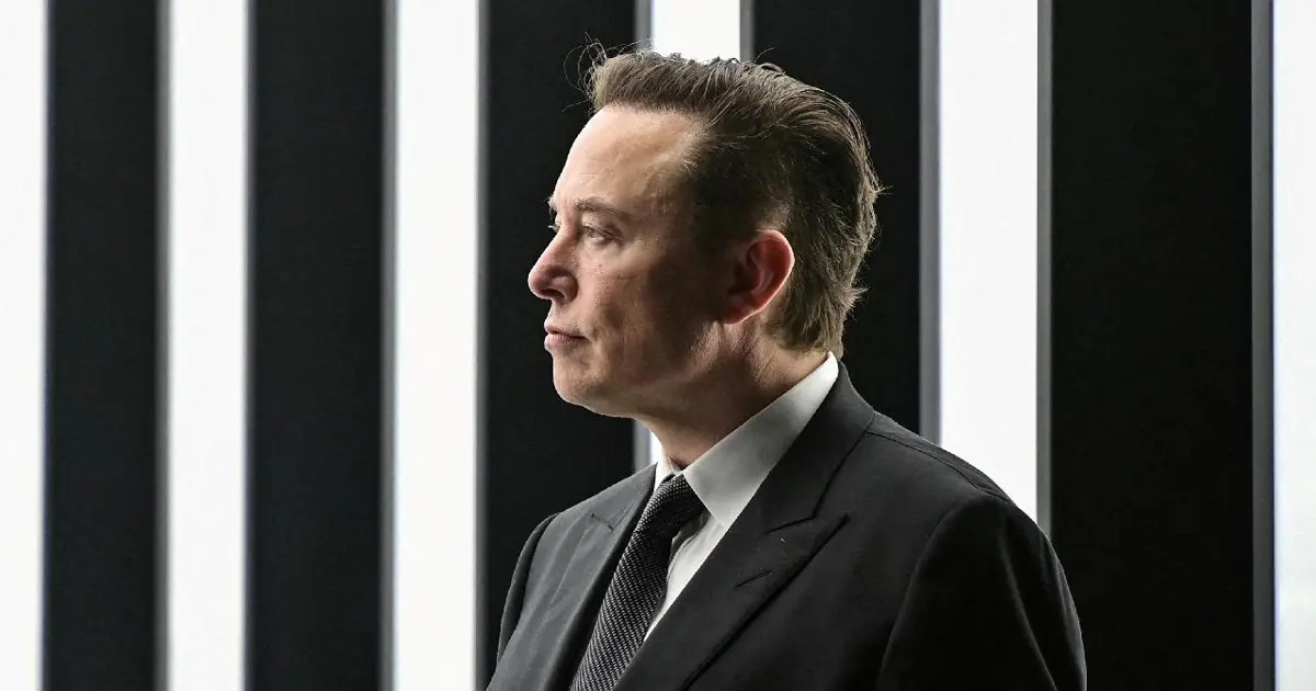 Elon Musk'tan hızlı yalanlama: Satmayacağım