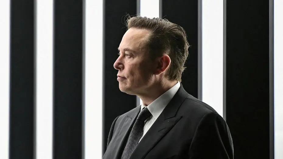 Elon Musk'tan hızlı yalanlama: Satmayacağım