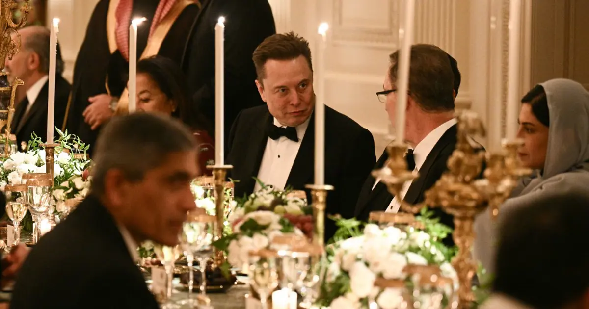 Elon Musk Beyaz Saray'da yemeğe katıldı