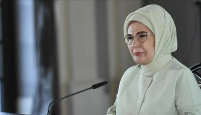 Emine Erdoğan'dan Mevlit Kandili mesajıCumhurbaşkanı Recep Tayyip Erdoğan'ın eşi Emine Erdoğan Mevlit Kandili dolayısıyla bir mesaj yayımladı.