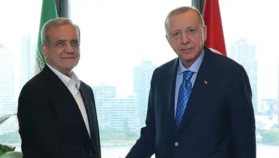 Cumhurbaşkanı Erdoğan, Pezeşkiyan ile görüştü