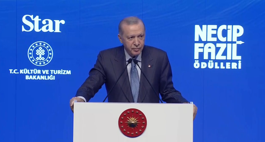 Cumhurbaşkanı Erdoğan: Kültürel bir yozlaşma dünyayı etkisi altına alıyor