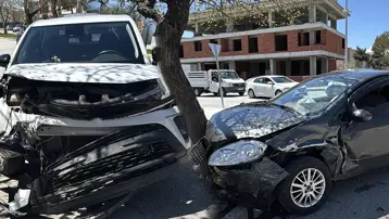 Erzincan'da korkutan kaza. 6 kişi yaralandı