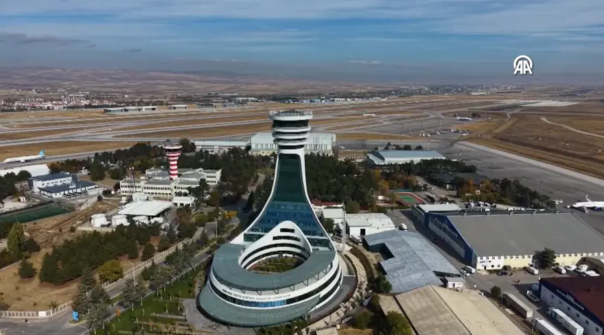 Esenboğa Havalimanı'na yeni pist ve yeni kule: Havalimanında neler değişti? 