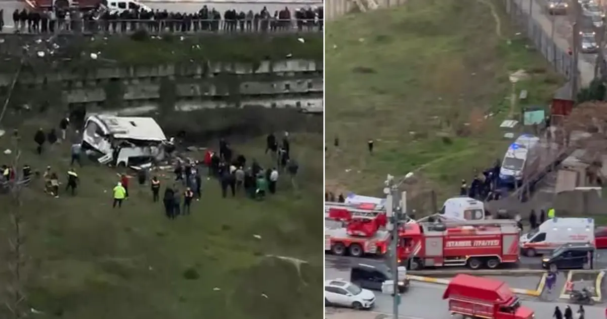 Esenyurt'ta midibüs şarampole yuvarlandı. Ölü ve yaralılar var