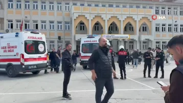 Esenyurt'taki bir lisede bıçaklı kavga