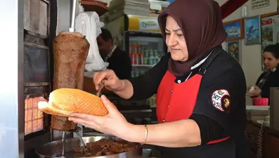 Kadın esnafların sayısı artıyor
