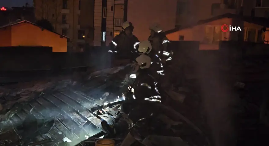 İstanbul'da gecekondu yangını. Evden çıkamadı, yangında can verdi 2