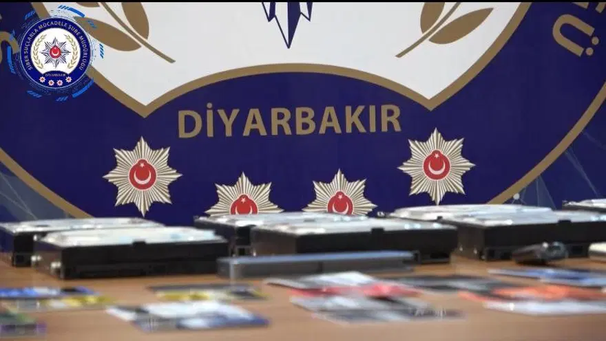 12 ŞÜPHELİ TUTUKLANDI 4 12 ŞÜPHELİ TUTUKLANDI 4