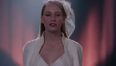 Fİ yeni sezon Çi'de Afife Jale sahnesi