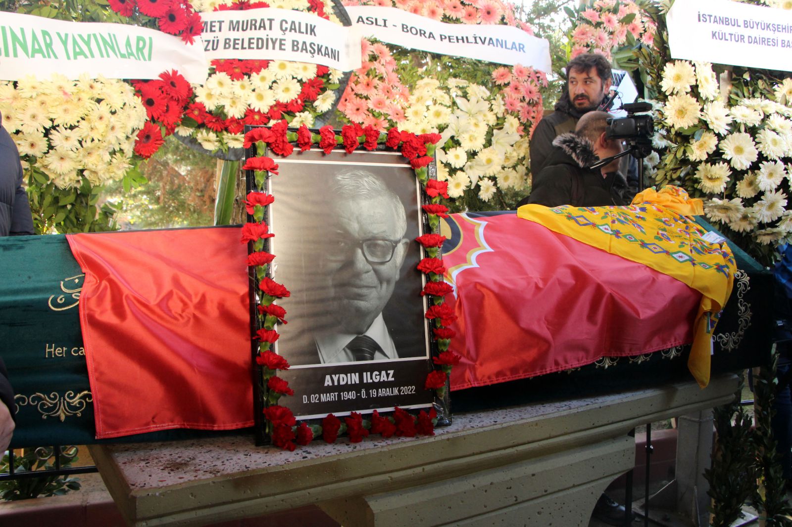 Rıfat Ilgaz'ın oğlu yazar Aydın Ilgaz'a veda
