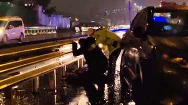 Ataşehir'de altı araç birbirine girdi: 1 ölü, 2 yaralı