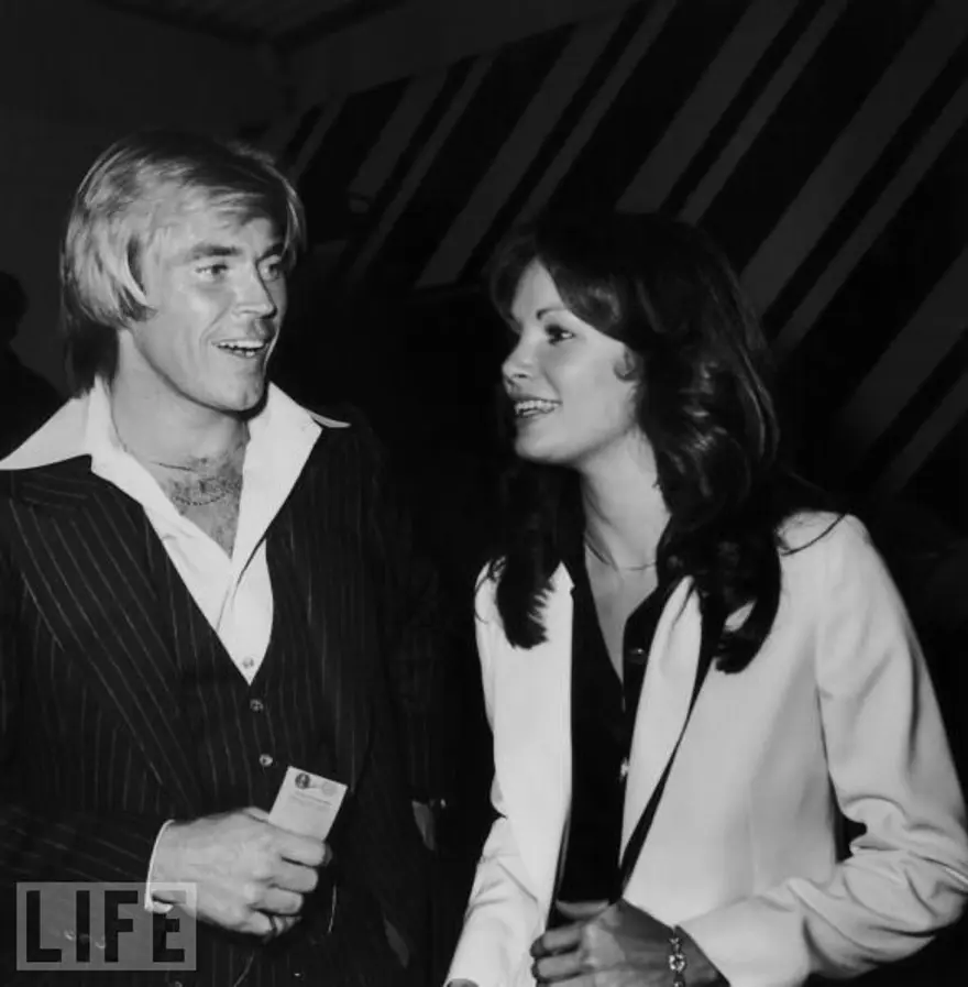 Jaclyn Smith ve Dennis Cole, Beverly Hills Disco, 1977 36 Jaclyn Smith ve Dennis Cole, Beverly Hills Disco, 1977 36