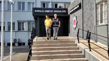 Kılık değiştirerek 4 yıldır kaçıyordu: Şüpheli kıyafet alırken yakalandı