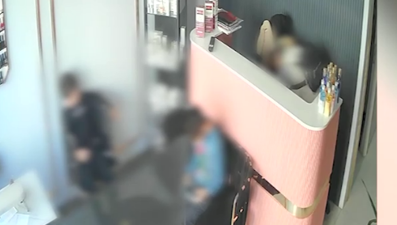 Güzellik merkezinde 200 liralık hırsızlık: 12 yaşındaki çocuk hırsızı durdurdu