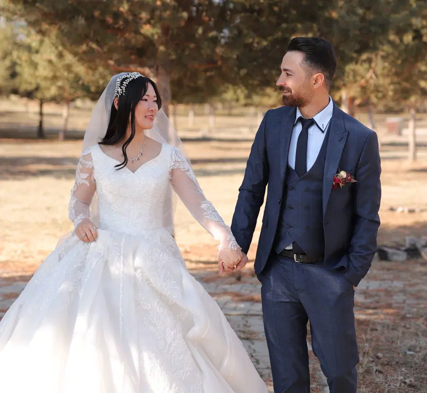 Japon geline Van usulü görkemli düğün 1 Japon geline Van usulü görkemli düğün 1