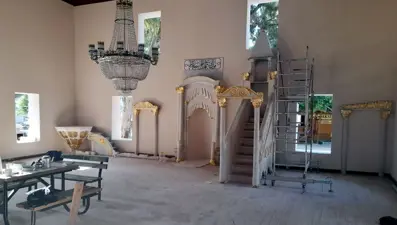 Camide tepki çeken restorasyon: Tarihi yapıdaki kök boya silindi, altın varak yapıldı