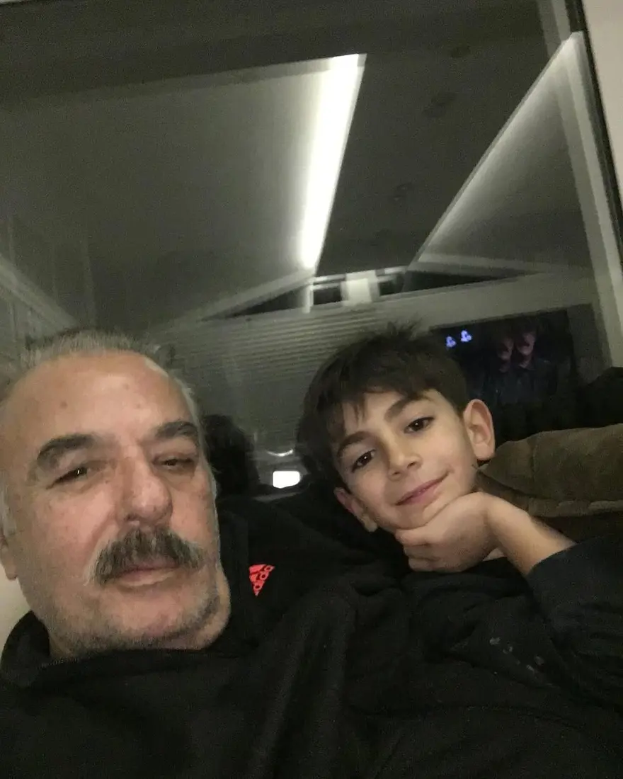 "YANIMDA OLAMADIĞIN İÇİN ÇOK ÜZGÜNÜM" 4 "YANIMDA OLAMADIĞIN İÇİN ÇOK ÜZGÜNÜM" 4