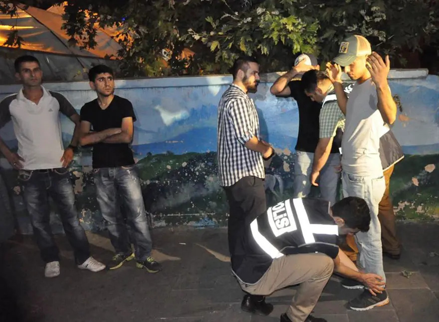 Bağcılar'da geniş çaplı operasyon 1