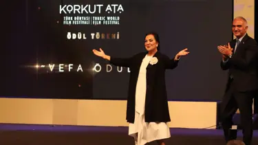 Korkut Ata Türk Dünyası Film Festivali ödülleri sahiplerini buldu: Türkan Şoray ayakta alkışlandı