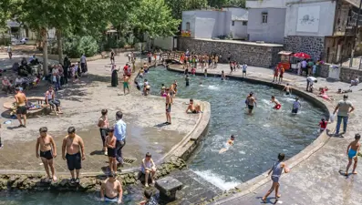 Diyarbakır'da termometreler alev aldı