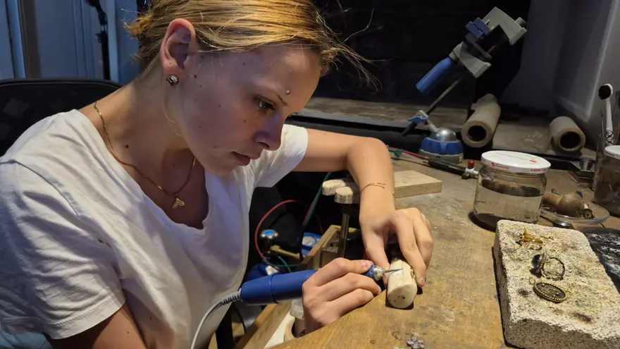 Çırak bulamadı, kızına öğretiyor:  UNESCO'lu usta sanatını yaşatmaya çalışıyor 1